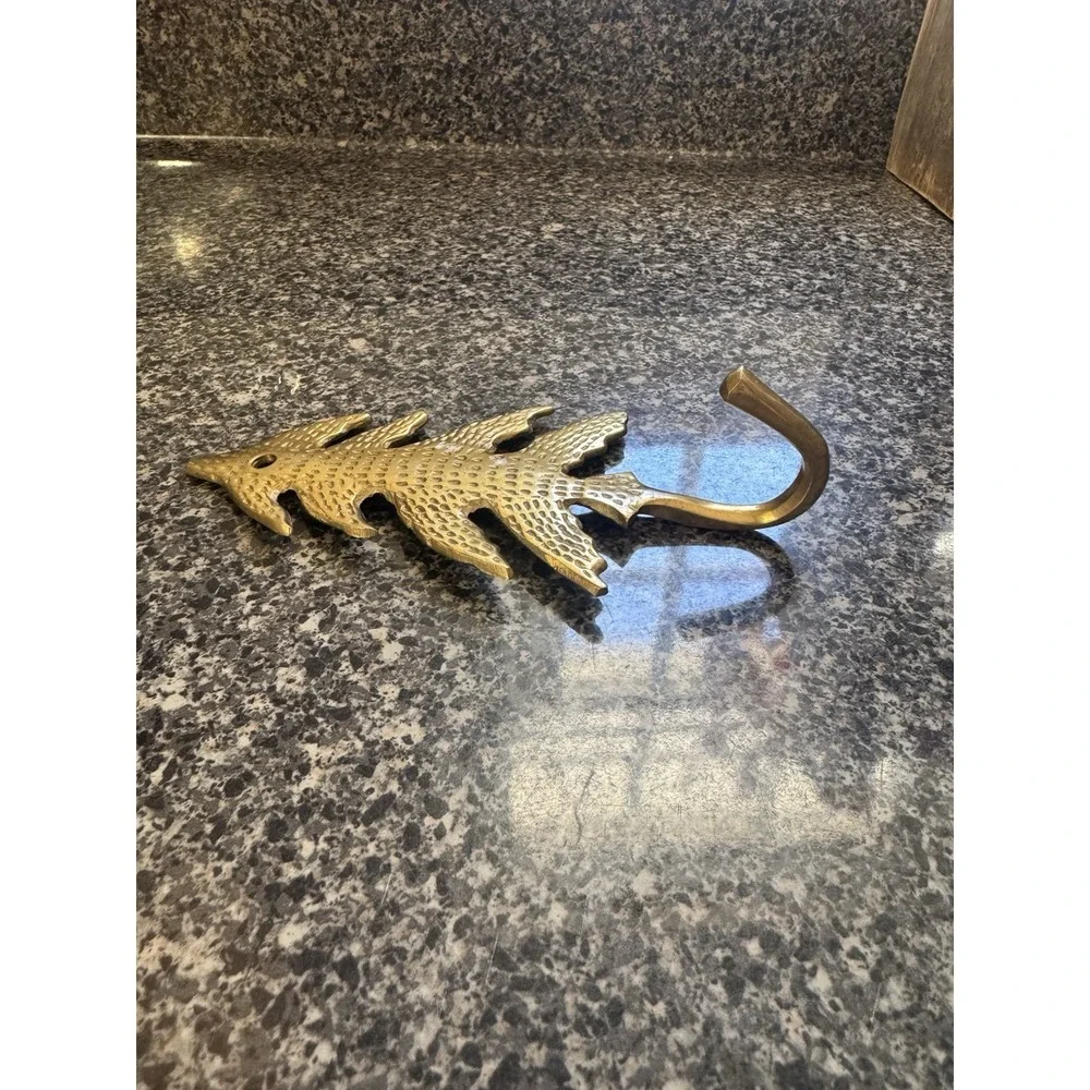 VTG Brass Christmas Tree Hook Coat Stocking Wreath 6 3/8